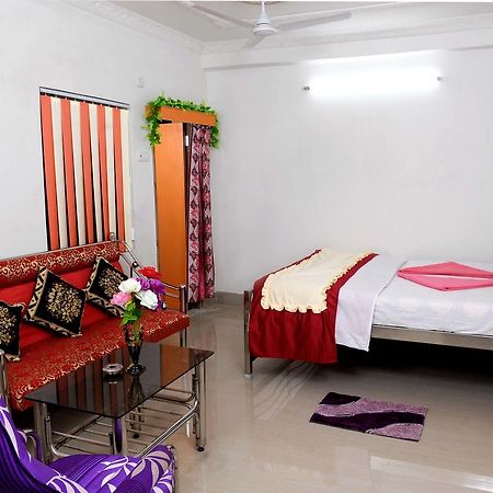 Jayanti Hotel Tarapith Esterno foto