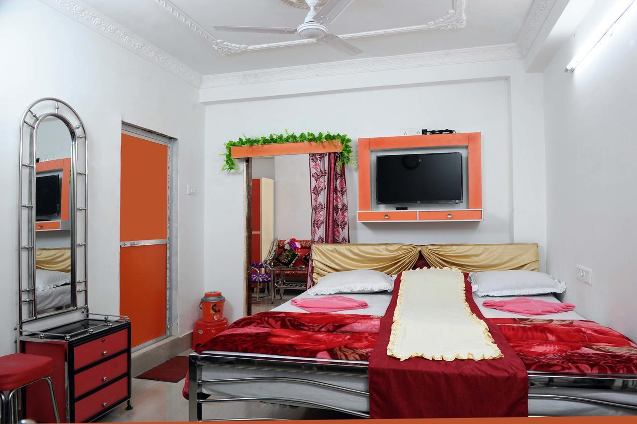 Jayanti Hotel Tarapith Esterno foto
