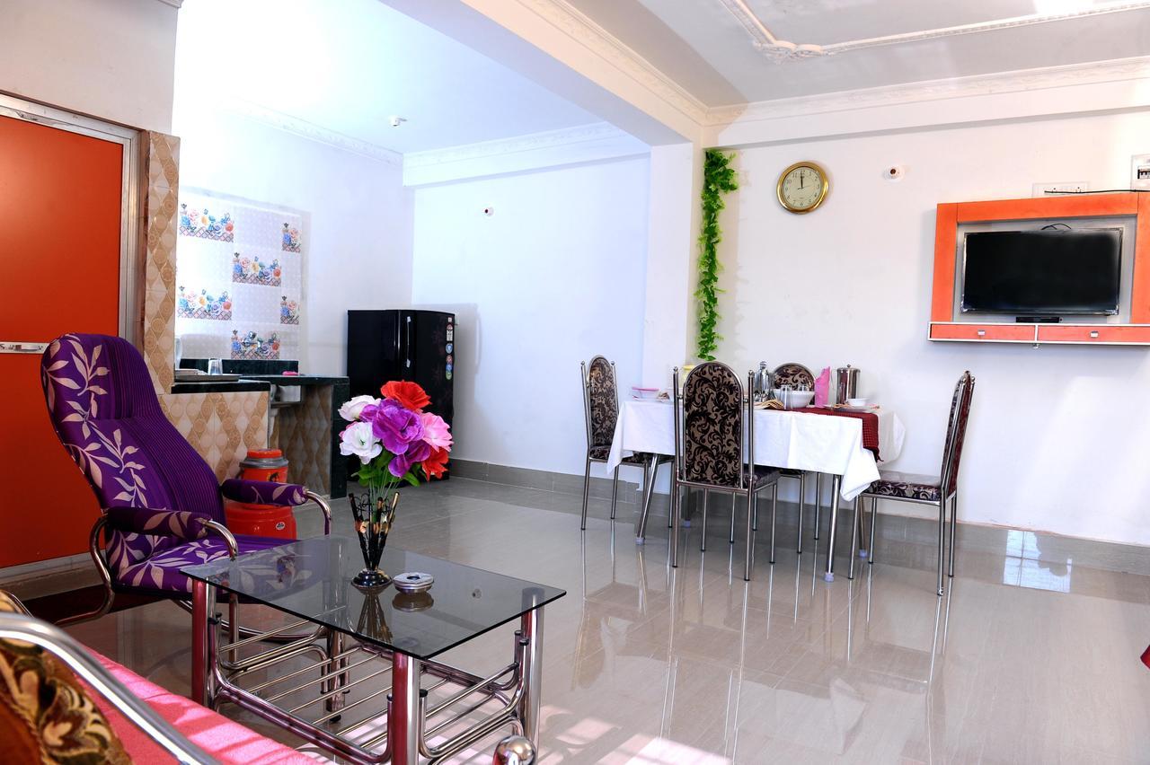 Jayanti Hotel Tarapith Esterno foto