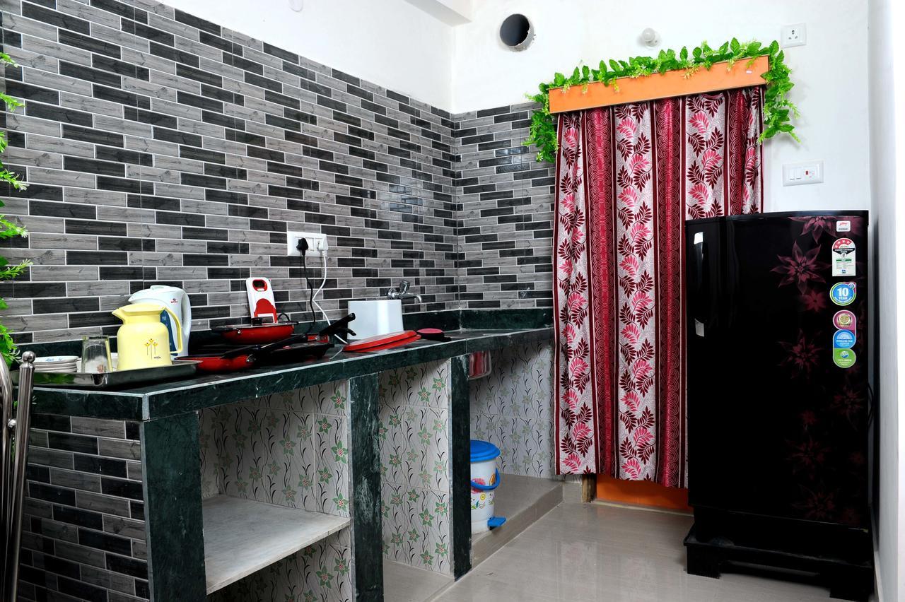 Jayanti Hotel Tarapith Esterno foto