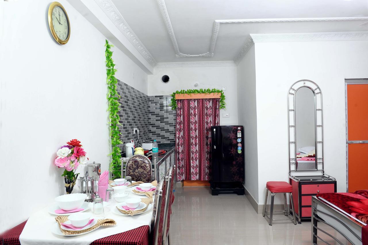 Jayanti Hotel Tarapith Esterno foto