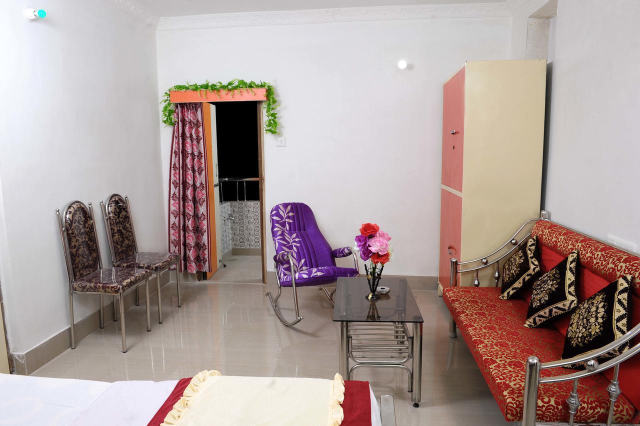 Jayanti Hotel Tarapith Esterno foto
